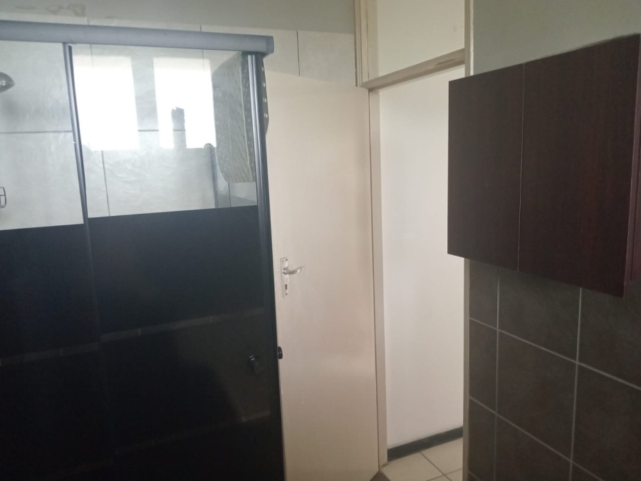 2 Bedroom Property for Sale in Pinetown KwaZulu-Natal