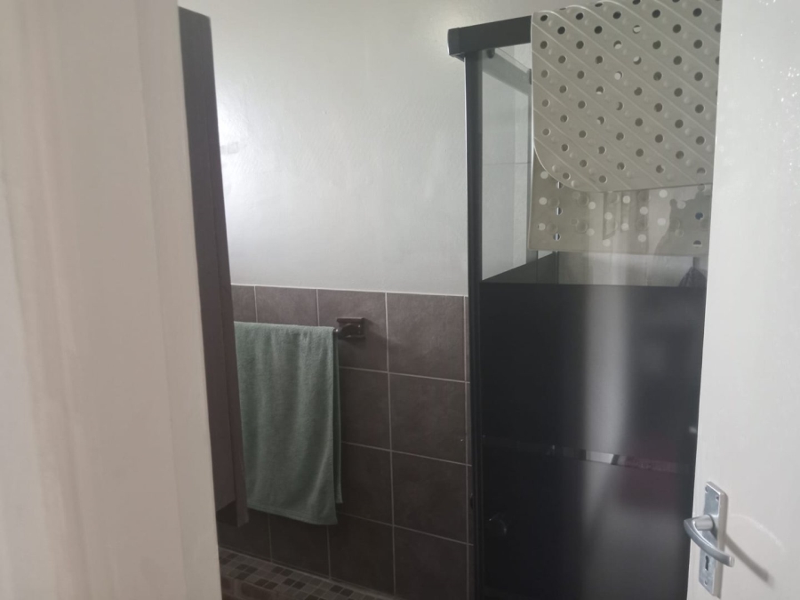 2 Bedroom Property for Sale in Pinetown KwaZulu-Natal