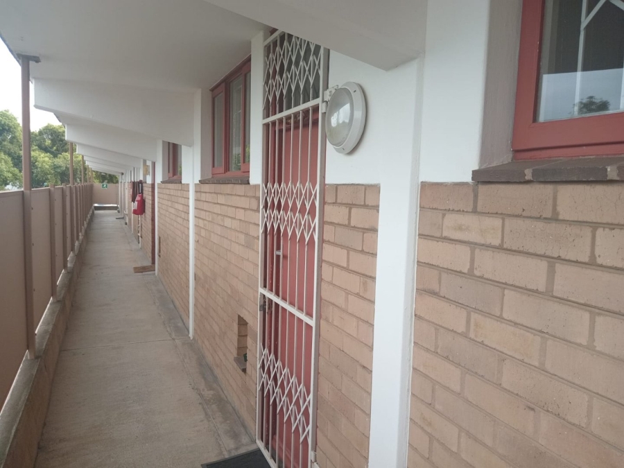 2 Bedroom Property for Sale in Pinetown KwaZulu-Natal