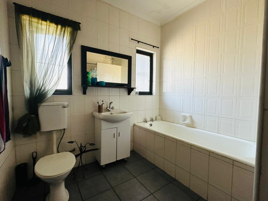 To Let 3 Bedroom Property for Rent in Meer En See KwaZulu-Natal