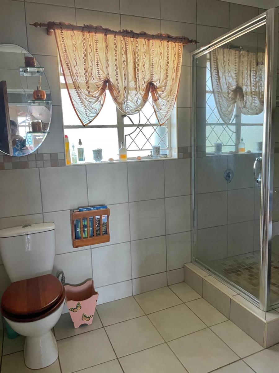 3 Bedroom Property for Sale in Greendale KwaZulu-Natal