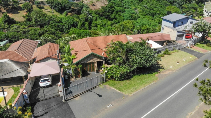 5 Bedroom Property for Sale in Ocean View KwaZulu-Natal