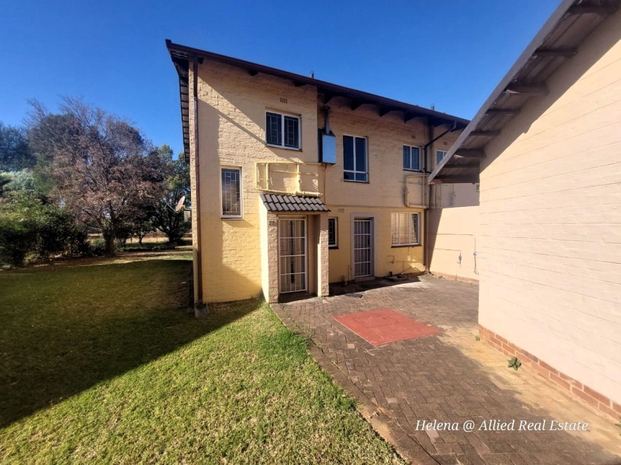 3 Bedroom Property for Sale in Huttenheights KwaZulu-Natal