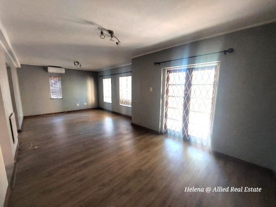 3 Bedroom Property for Sale in Huttenheights KwaZulu-Natal