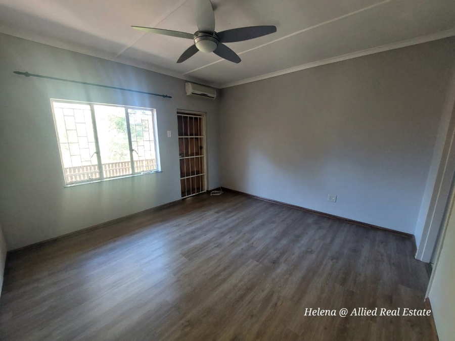 3 Bedroom Property for Sale in Huttenheights KwaZulu-Natal