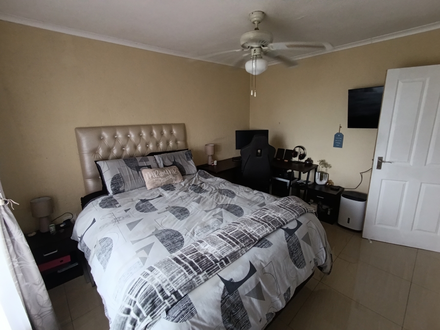 To Let 2 Bedroom Property for Rent in The Wolds KwaZulu-Natal