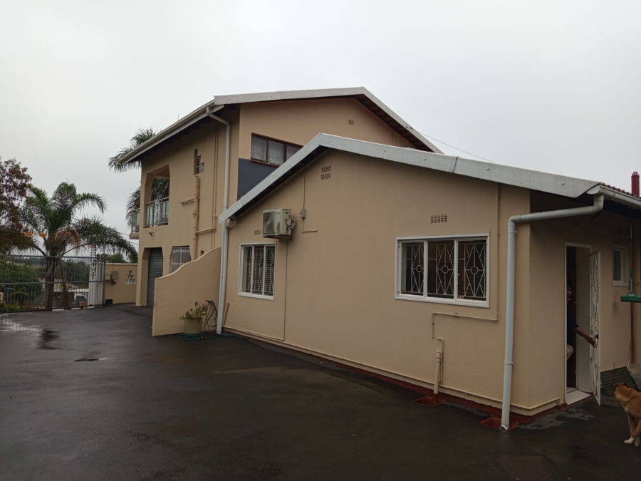 5 Bedroom Property for Sale in Verulam KwaZulu-Natal