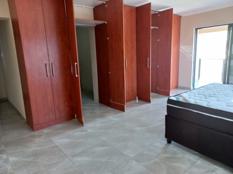 6 Bedroom Property for Sale in Uvongo Beach KwaZulu-Natal