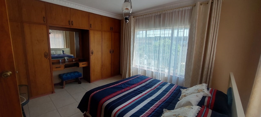 4 Bedroom Property for Sale in Lennoxton KwaZulu-Natal