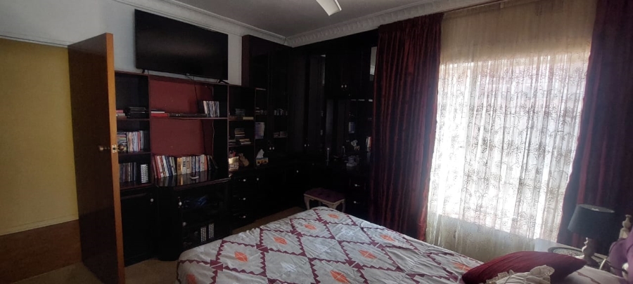 4 Bedroom Property for Sale in Lennoxton KwaZulu-Natal