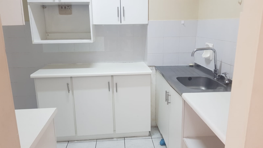 To Let 2 Bedroom Property for Rent in Morningside KwaZulu-Natal