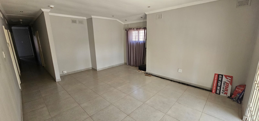 4 Bedroom Property for Sale in Manors KwaZulu-Natal