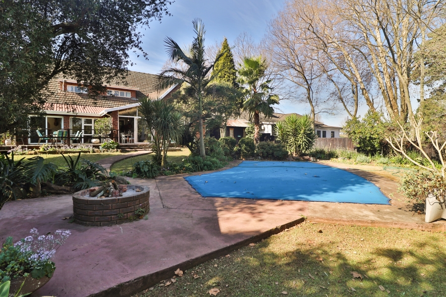 5 Bedroom Property for Sale in Leonard KwaZulu-Natal