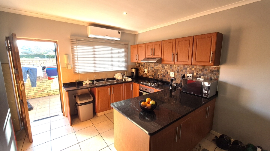 2 Bedroom Property for Sale in Greendale KwaZulu-Natal