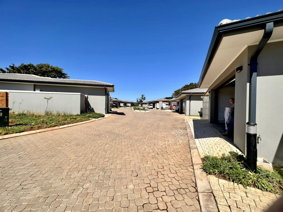 To Let 3 Bedroom Property for Rent in Brettenwood Coastal Estate KwaZulu-Natal