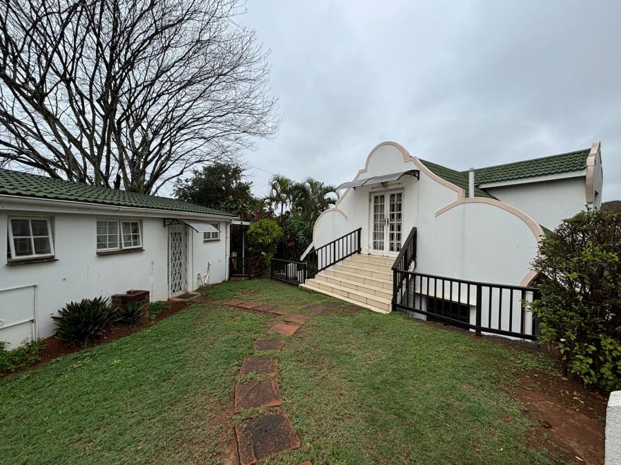 4 Bedroom Property for Sale in Beachwood KwaZulu-Natal