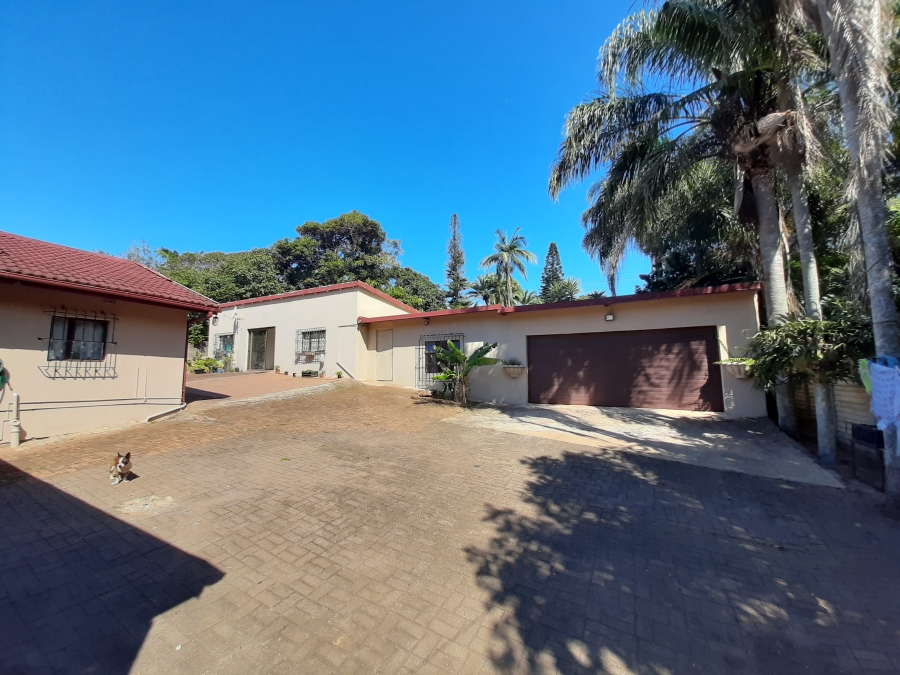 4 Bedroom Property for Sale in Uvongo KwaZulu-Natal