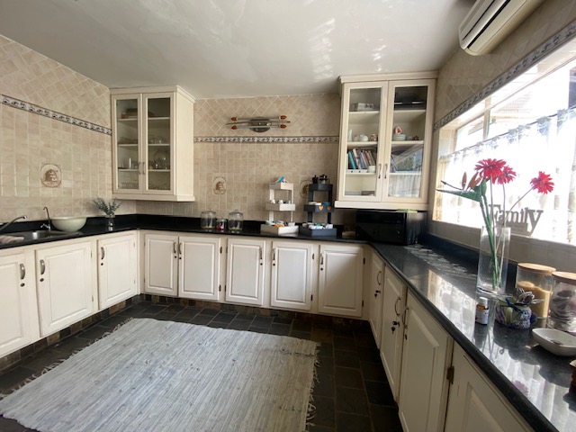 4 Bedroom Property for Sale in Meer En See KwaZulu-Natal