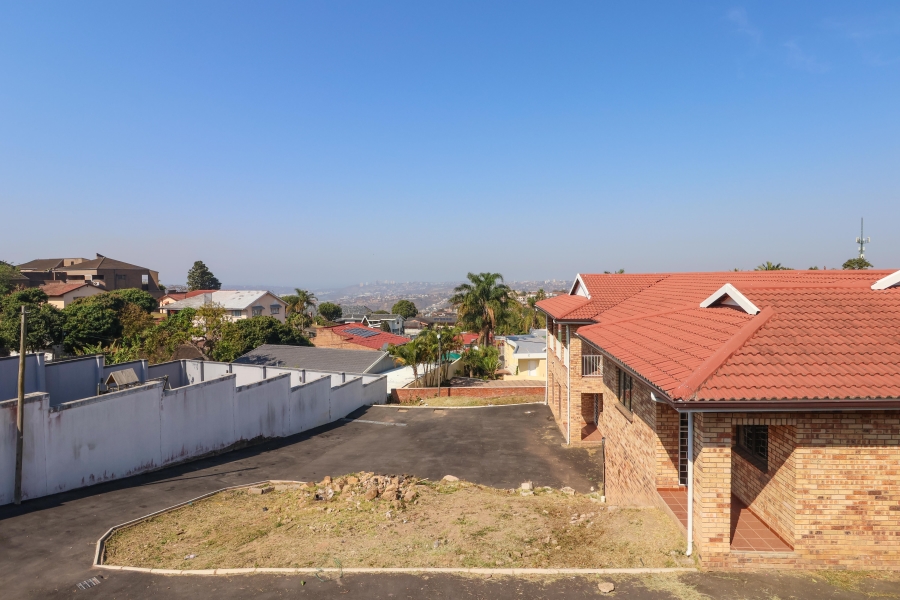 9 Bedroom Property for Sale in Reservoir Hills KwaZulu-Natal