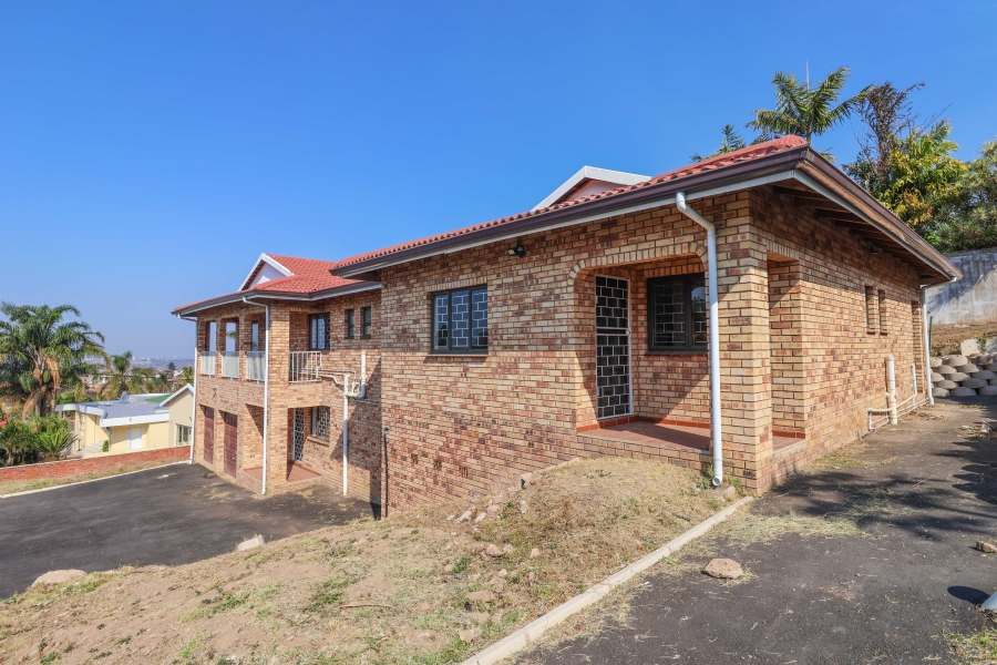 9 Bedroom Property for Sale in Reservoir Hills KwaZulu-Natal