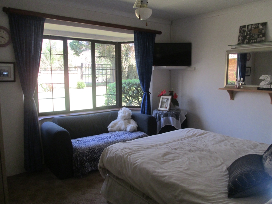 3 Bedroom Property for Sale in Greendale KwaZulu-Natal