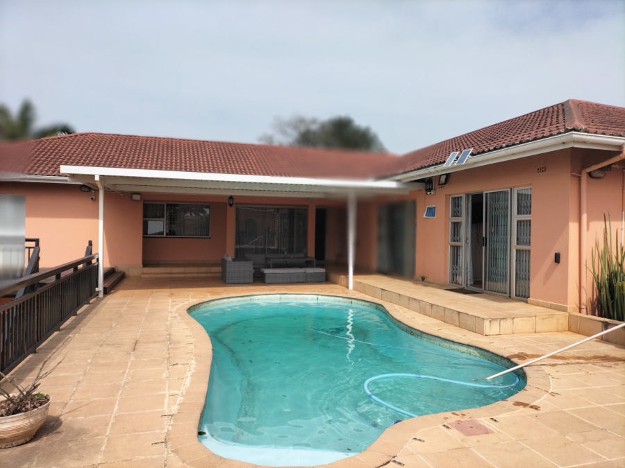 8 Bedroom Property for Sale in Mtunzini KwaZulu-Natal