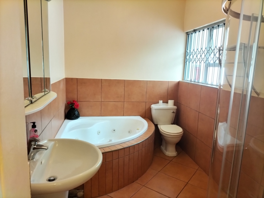 8 Bedroom Property for Sale in Mtunzini KwaZulu-Natal