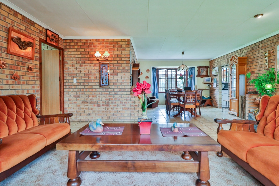 3 Bedroom Property for Sale in Greendale KwaZulu-Natal