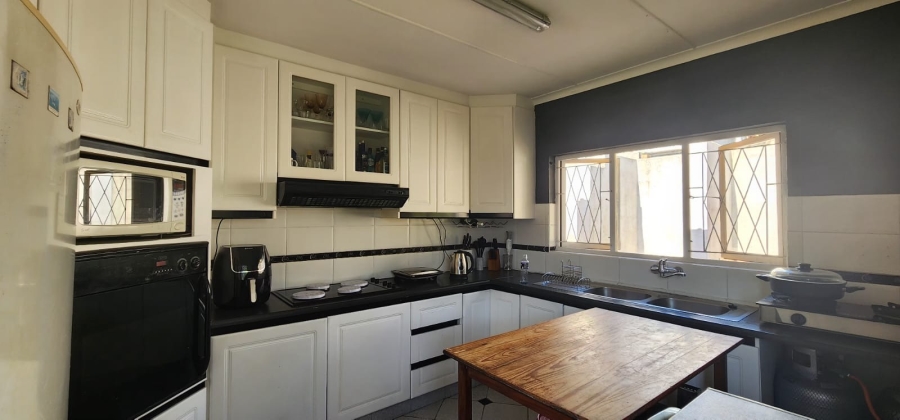 3 Bedroom Property for Sale in Ocean View KwaZulu-Natal