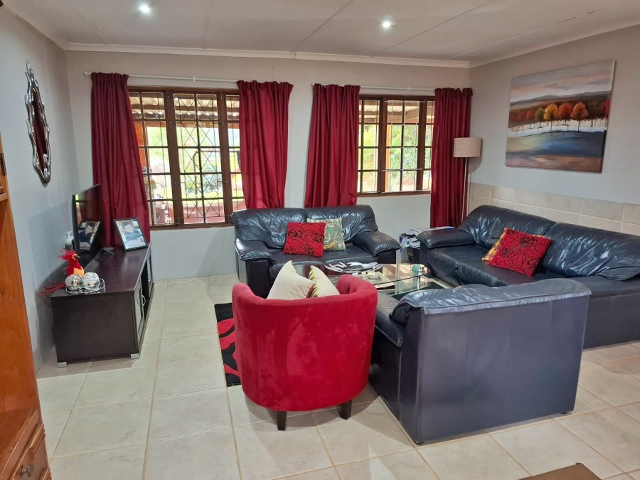 3 Bedroom Property for Sale in Waterfall KwaZulu-Natal