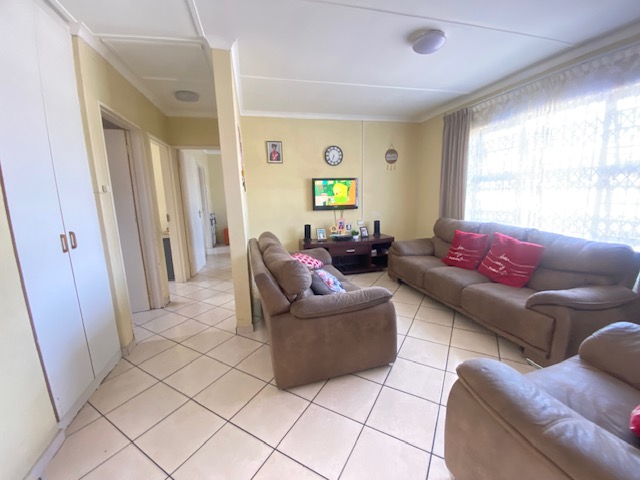 2 Bedroom Property for Sale in Arboretum KwaZulu-Natal