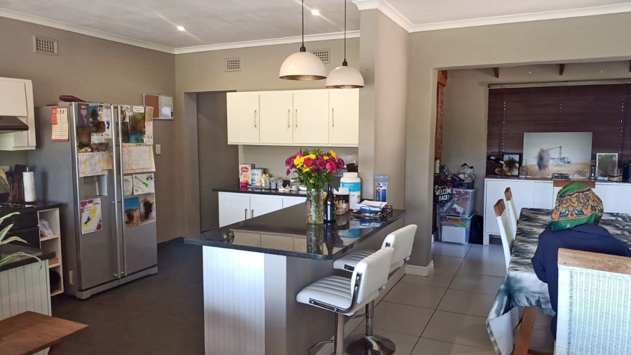 3 Bedroom Property for Sale in Waterfall KwaZulu-Natal