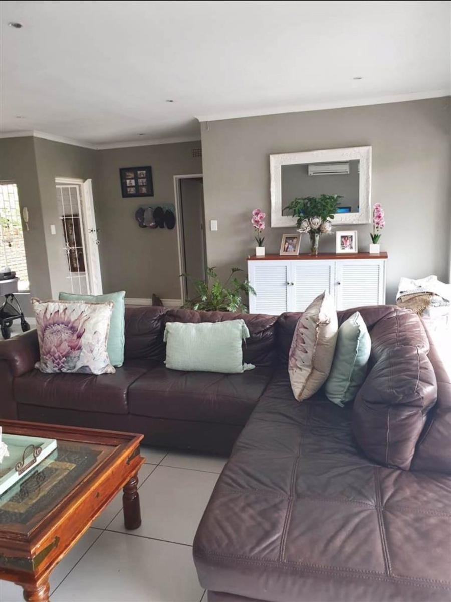 3 Bedroom Property for Sale in Waterfall KwaZulu-Natal