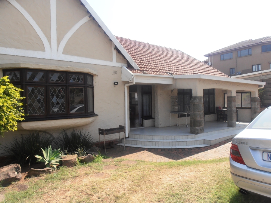 To Let 4 Bedroom Property for Rent in Bluff KwaZulu-Natal