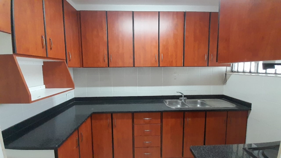 To Let 2 Bedroom Property for Rent in Windermere KwaZulu-Natal