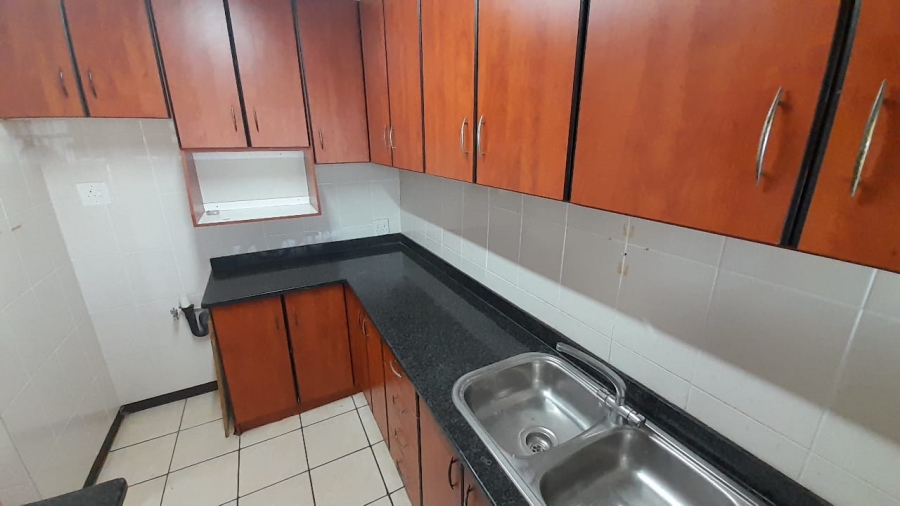 To Let 2 Bedroom Property for Rent in Windermere KwaZulu-Natal