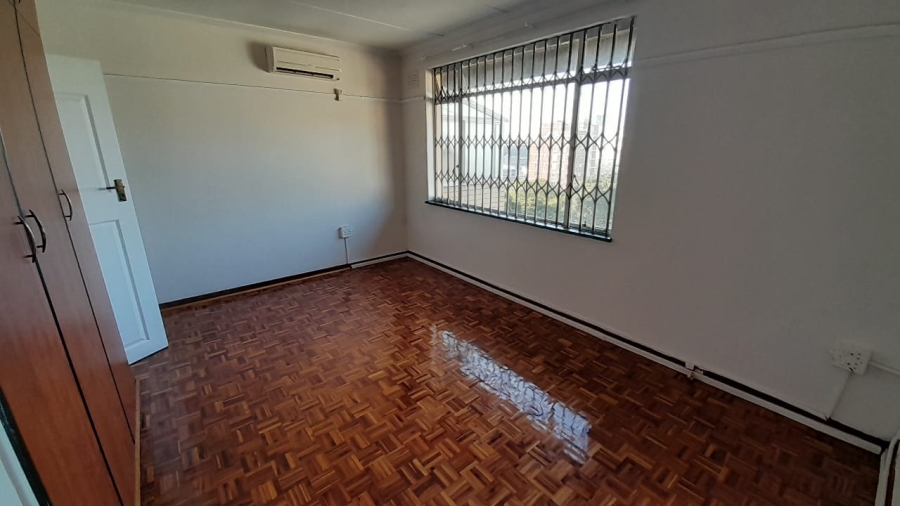 To Let 2 Bedroom Property for Rent in Windermere KwaZulu-Natal