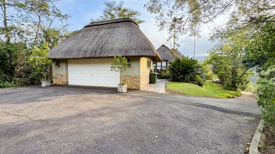 6 Bedroom Property for Sale in Assagay KwaZulu-Natal