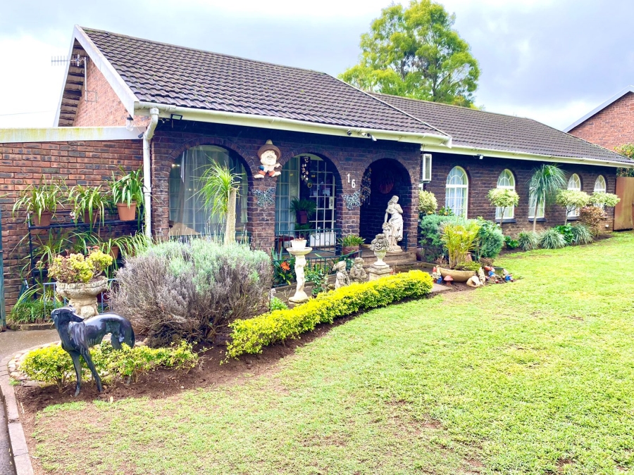 3 Bedroom Property for Sale in Hayfields KwaZulu-Natal