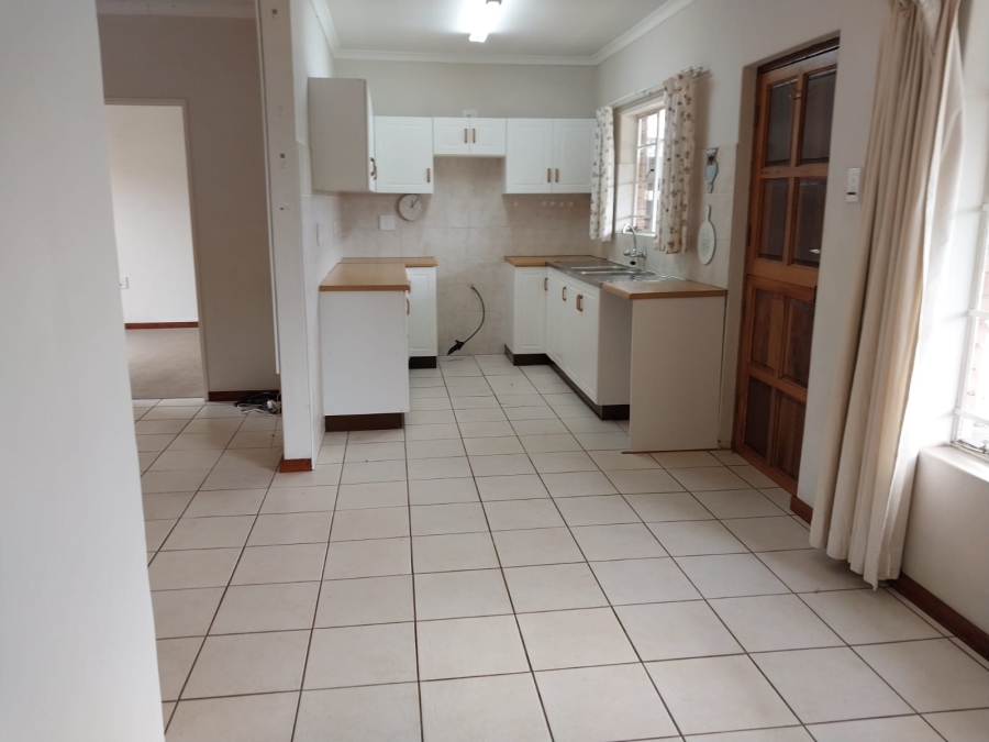 2 Bedroom Property for Sale in Greendale KwaZulu-Natal