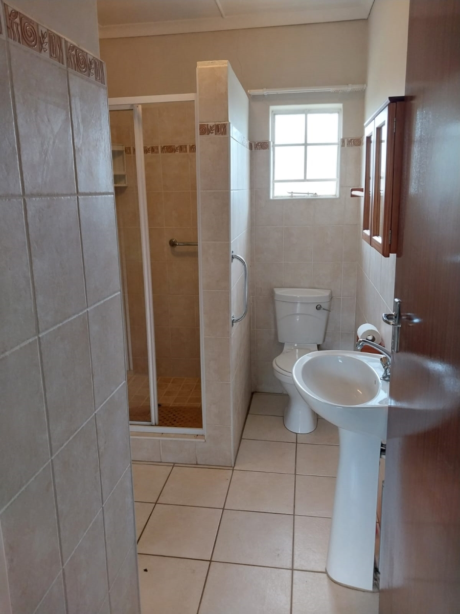 2 Bedroom Property for Sale in Greendale KwaZulu-Natal