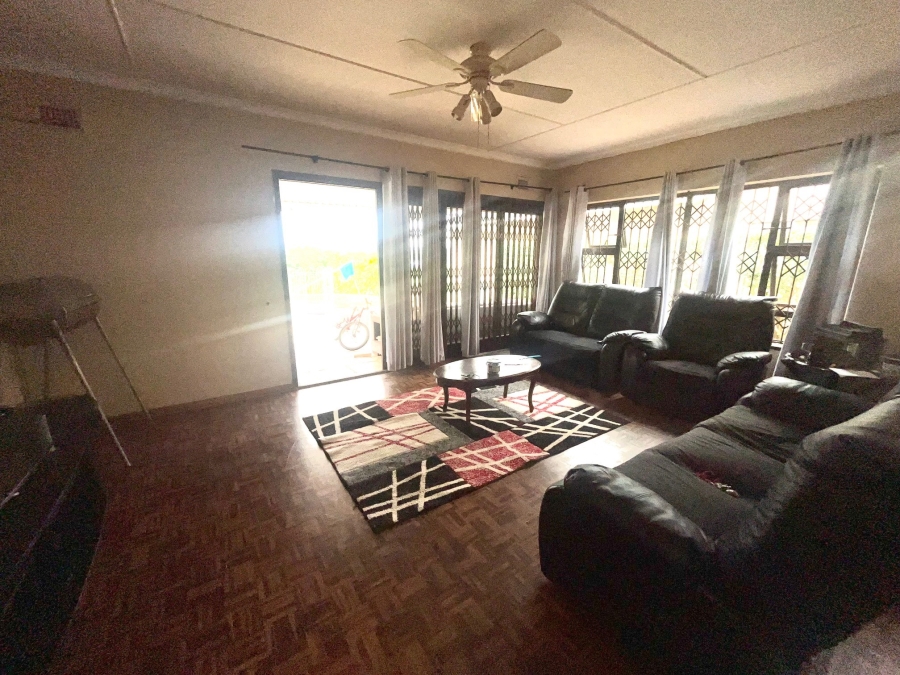 3 Bedroom Property for Sale in Brighton Beach KwaZulu-Natal