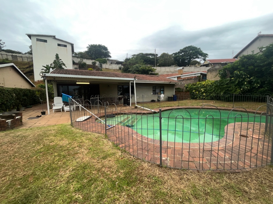 3 Bedroom Property for Sale in Brighton Beach KwaZulu-Natal