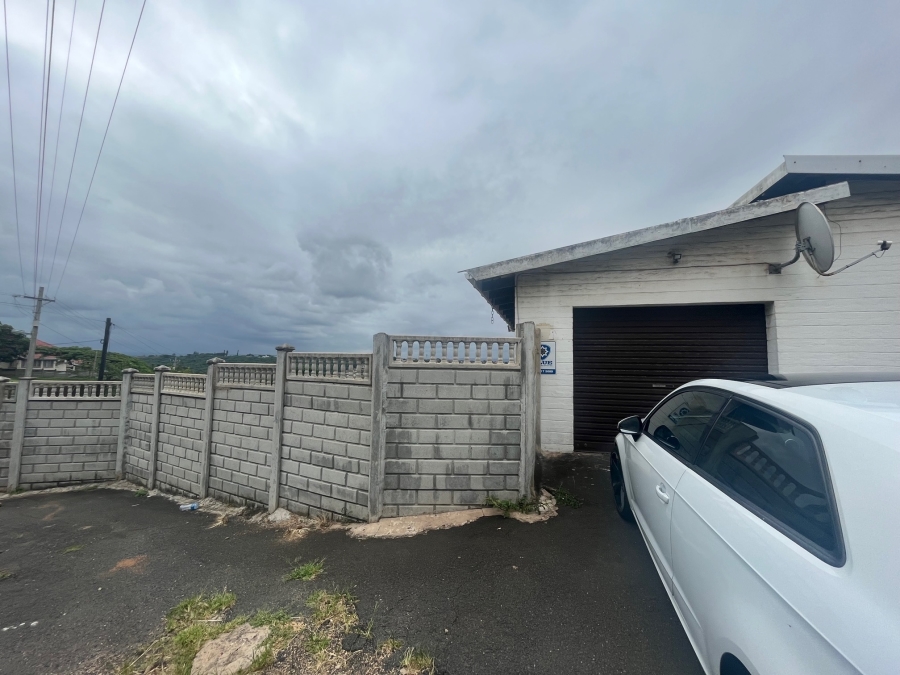 3 Bedroom Property for Sale in Brighton Beach KwaZulu-Natal