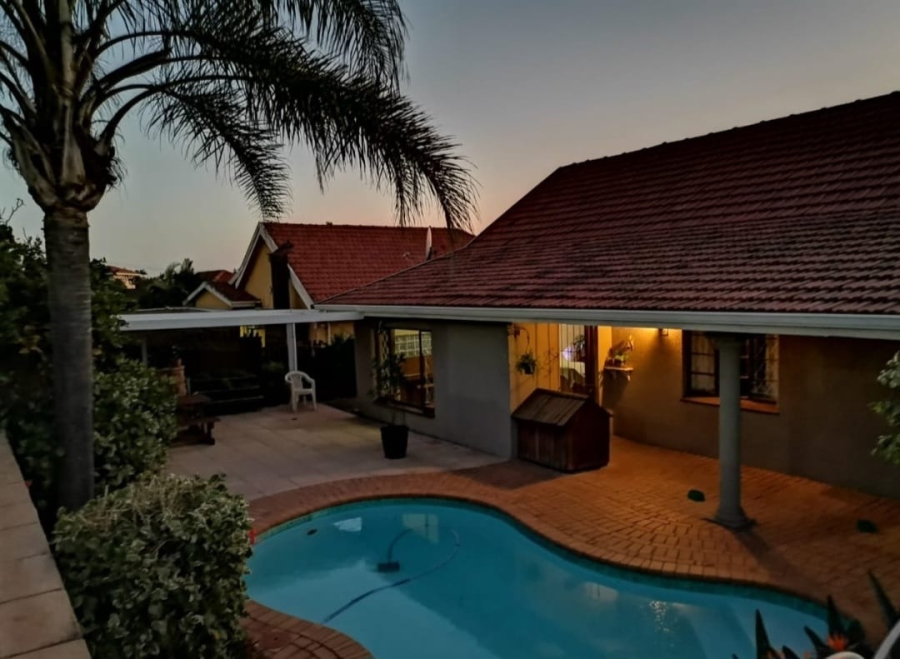 3 Bedroom Property for Sale in Ocean View KwaZulu-Natal