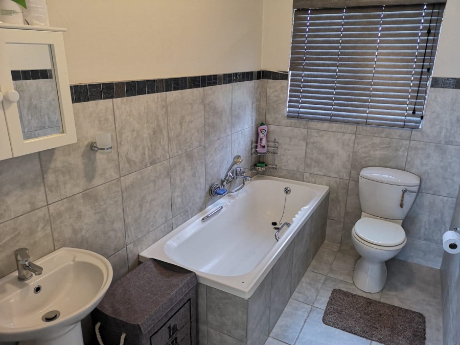 To Let 3 Bedroom Property for Rent in Lincoln Meade KwaZulu-Natal