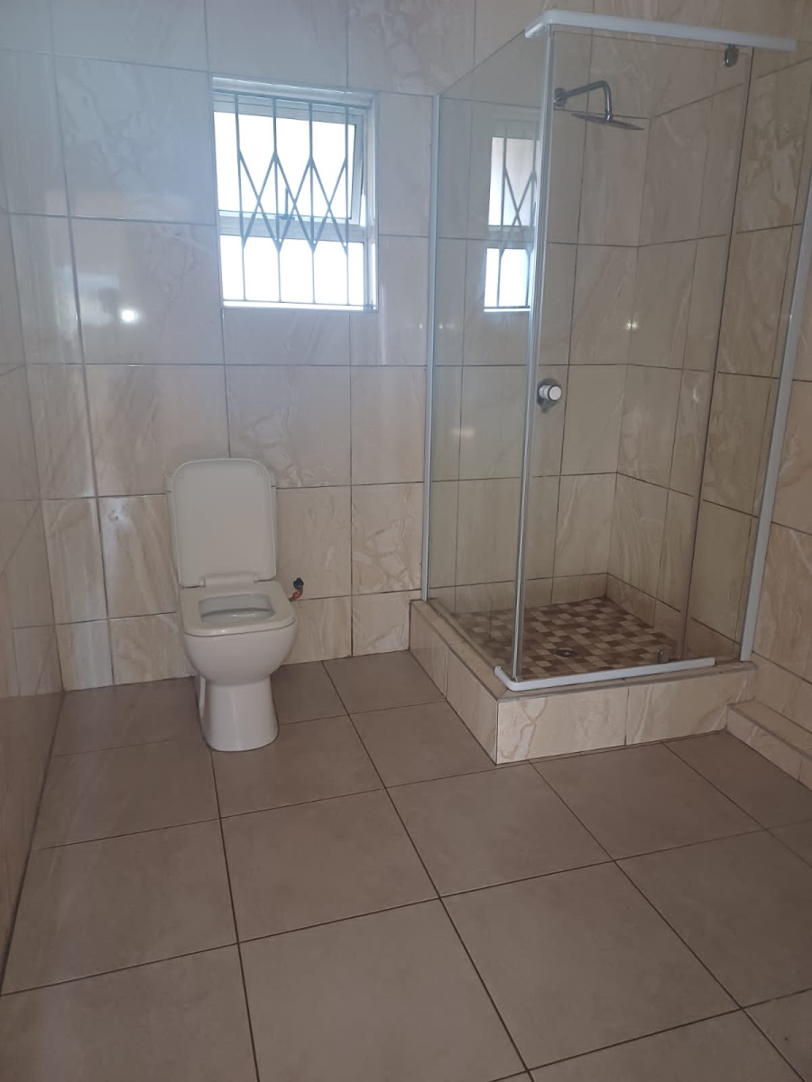 To Let 2 Bedroom Property for Rent in Stonebridge KwaZulu-Natal