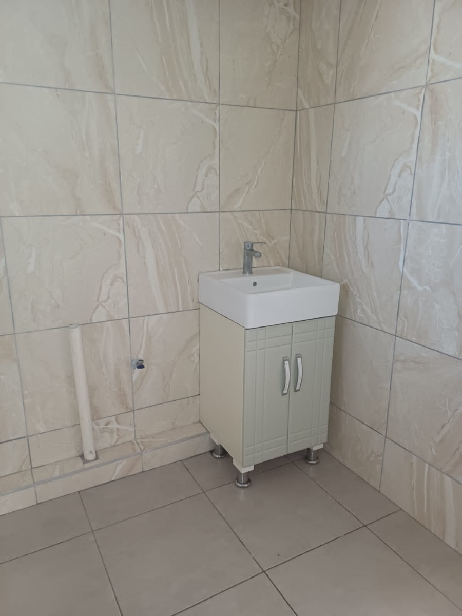 To Let 2 Bedroom Property for Rent in Stonebridge KwaZulu-Natal