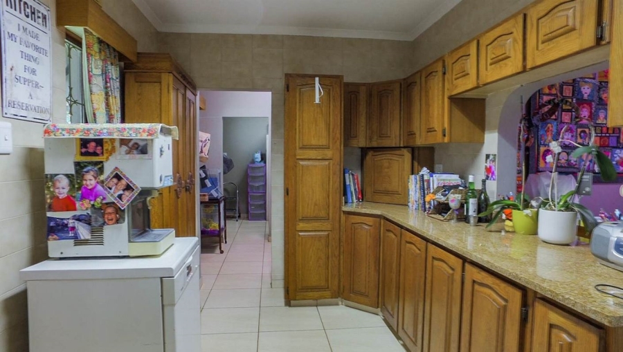 3 Bedroom Property for Sale in Kloof KwaZulu-Natal