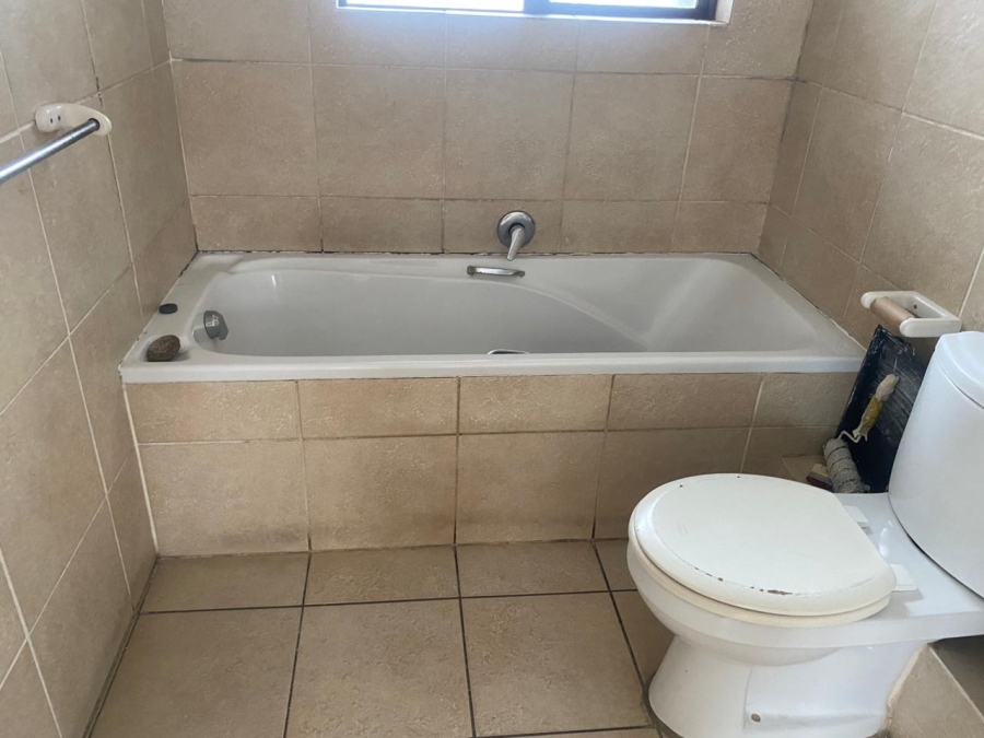 To Let 2 Bedroom Property for Rent in Brackenham KwaZulu-Natal